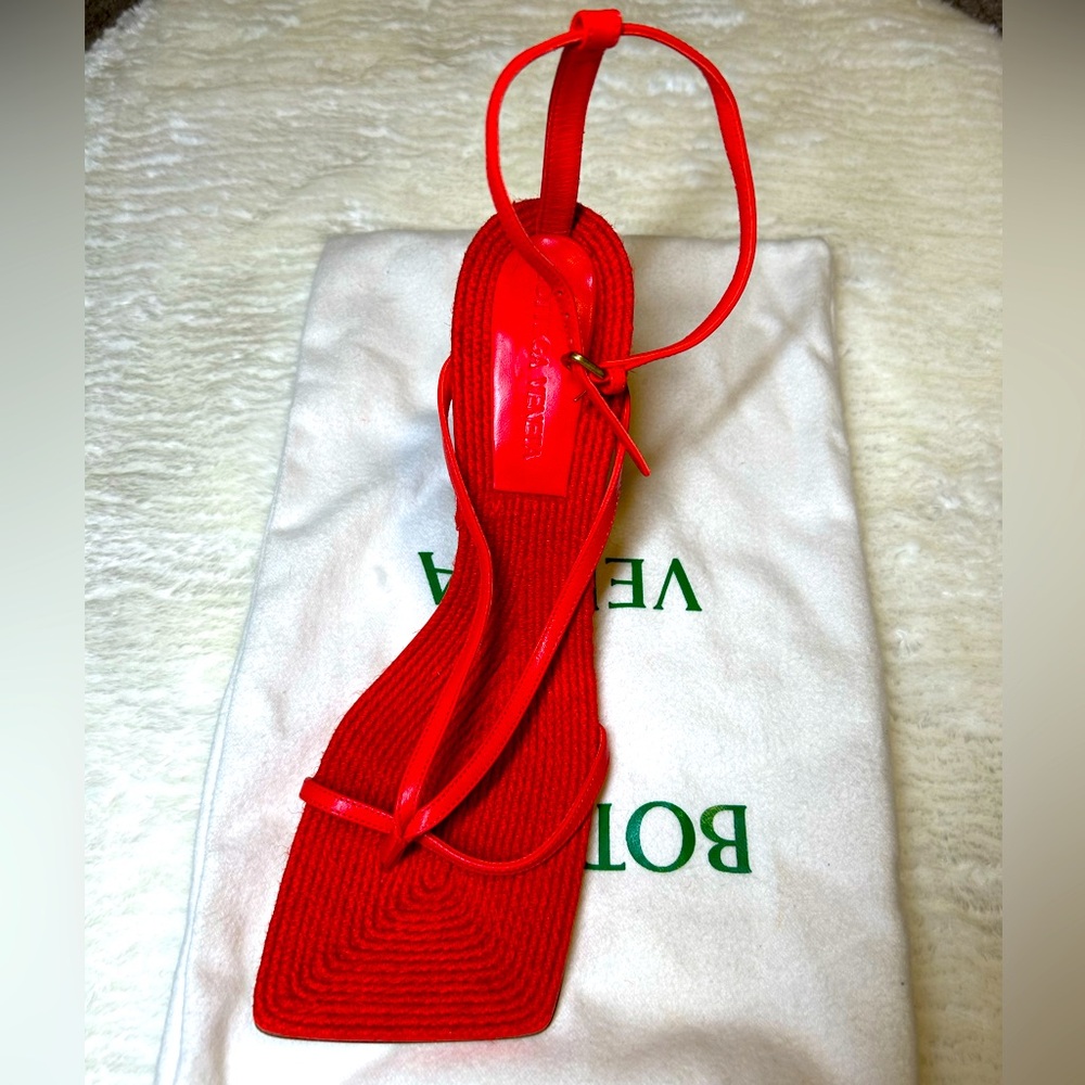 BOTTEGA VENETA